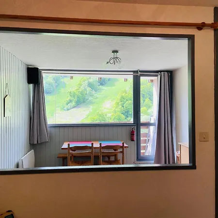 Pied De Pistes Tour De La Biche * Besse-et-Saint-Anastaise