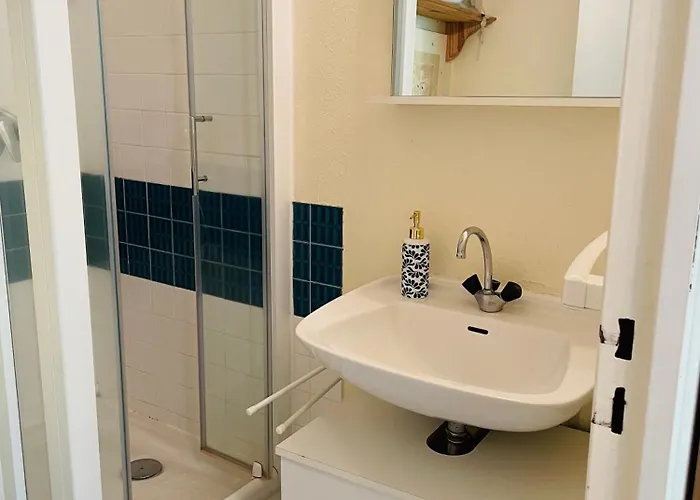 Pied De Pistes Tour De La Biche * Бес-э-Сент-Анастез